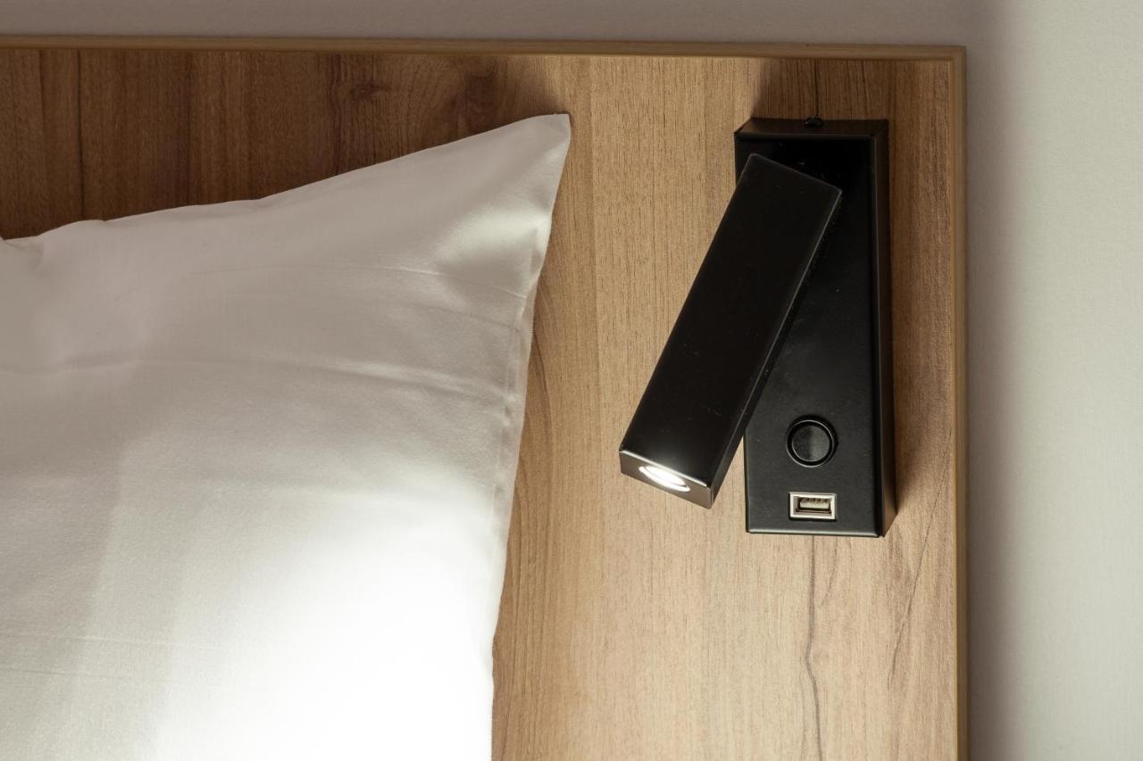 B&B Hotel Paris Meudon Velizy エクステリア 写真